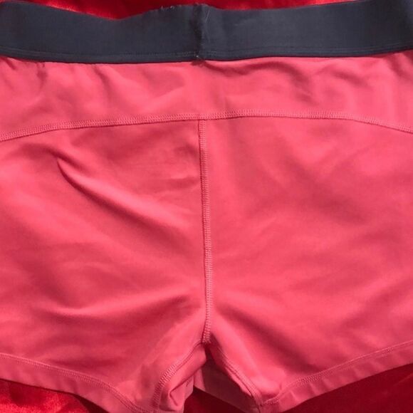 Adidas medium compression shorts - Picture 4 of 5